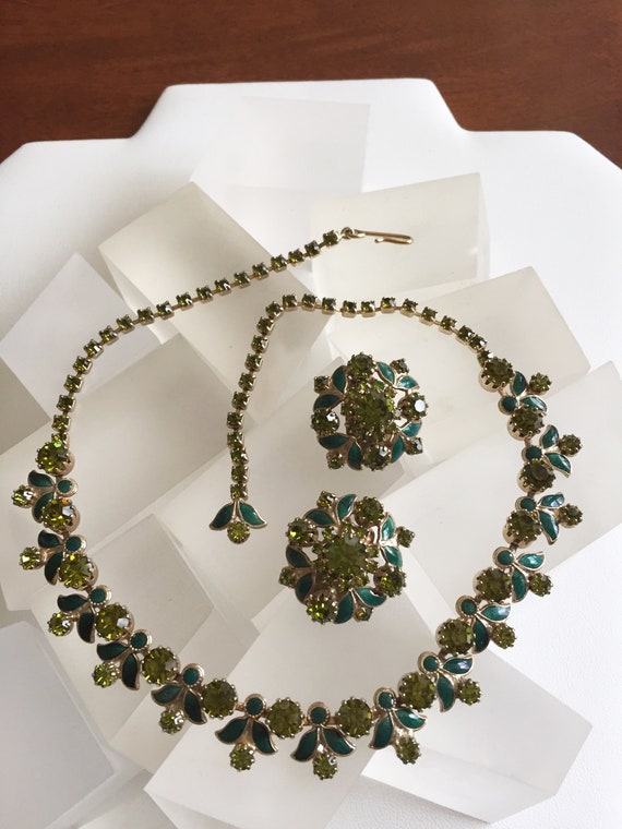 Weiss Green Rhinestone Necklace, Vintage Weiss Gr… - image 3