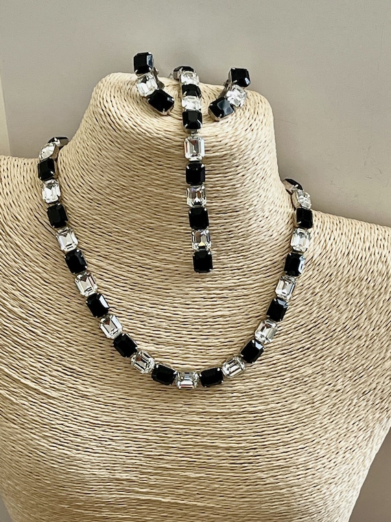 KRAMER Black and Clear Emerald Cut Rhinestone Nec… - image 8