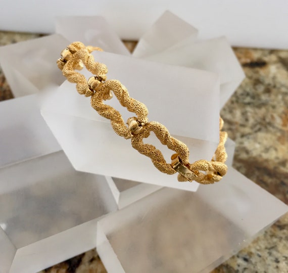 Crown Trifari Bracelet/Crown Trifari Gold Tone Bracelet/Crown Trifari Gold Chain Link Bracelet/Crown Trifari Brushed Gold Bracelet View 4