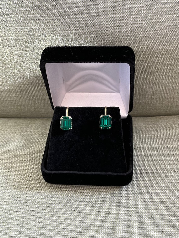 Weiss Green Rhinestone Earrings/Weiss Emerald Cut 