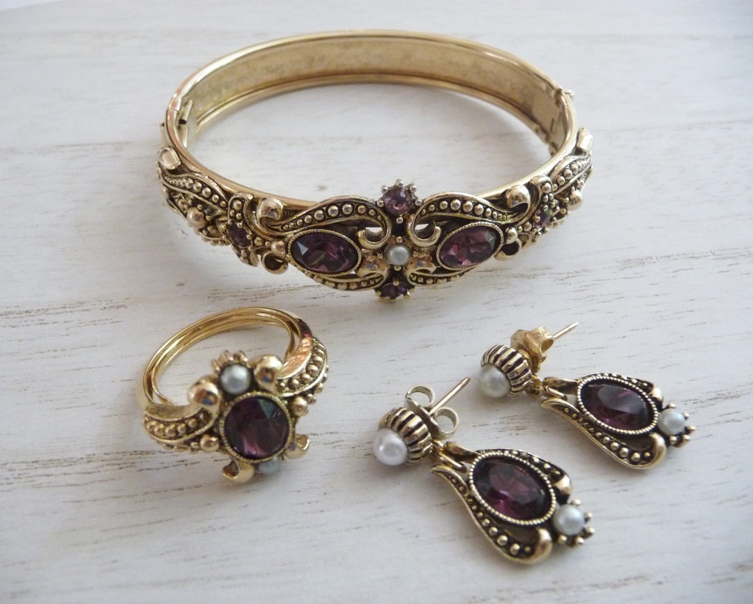 Antique avon shop jewelry