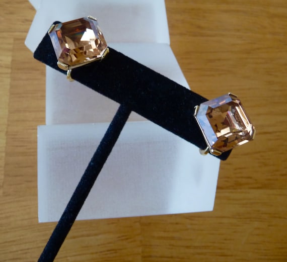 Crown Trifari Earrings/Crown Trifari Square Cut To