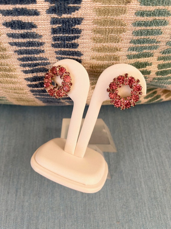 Weiss Pink Rhinestone Earrings/Weiss Rose Pink Rhinestone Earrings/Weiss Pink Rhinestone Clip On Earrings/Unsigned Weiss Earrings/Weiss Pink