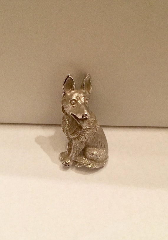 Crown Trifari/Crown Trifari German Shepherd Pin/Cr