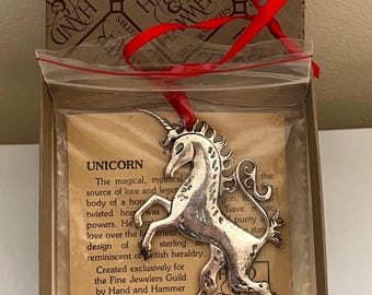 Colgante de adorno de unicornio de plata esterlina vintage hecho a mano y martillado/Caja original NOS/Hoja informativa/UNICORNIO de plata esterlina hecho a mano y martillado