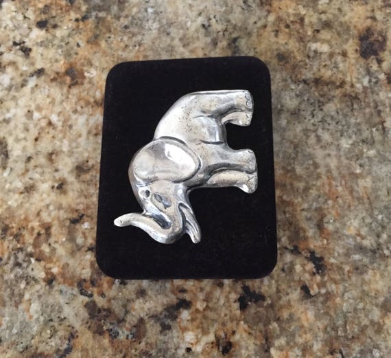 Vintage 1940s Signed Coro Silver Elephant Pin/Cor… - image 2