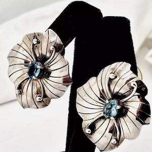Carol Felley Earrings, Vintage 1985 CAROL FELLEY Hibiscus Blue Topaz Sterling Silver Earrings, Carol Felley Sterling Silver Earrings w Topaz