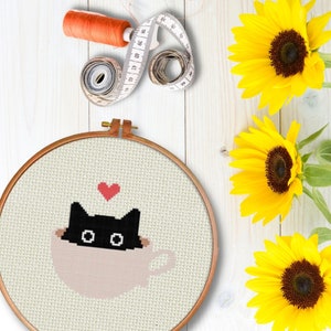 Tasse à thé noire chat PDF point de croix motif couture - téléchargement immédiat - tableau moderne