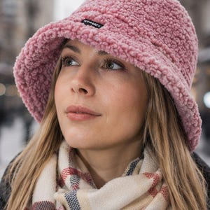 Craggi Ladies Polla Pink Bucket Hat in Pink Sherpa Borg Teddy Feel
