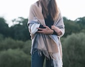 CRAGGI Warm Soft Shawl Poncho Cosy Scarf Pashmina Sand Grey White Check Gift Packaged Xmas Present