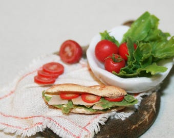 Sandwich with tomatoes and salad -DOLLHOUSE MINIATURE food -Artisan Handmade Miniature 1:12 scale- CosediunaltroMondo Italy-gift