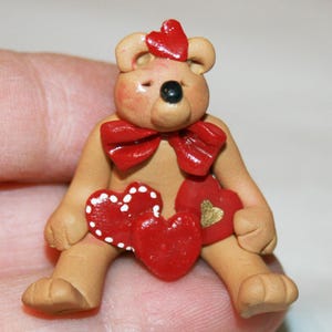 Teddy bears Valentine&#39;s Day- Dollhouse miniatures - Artisan Handmade Miniature 1:12 scale -CosediunaltroMondo Italy