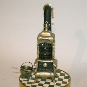 Ouderwetse salonfornuis - Keukenmeubels - POPPENHUIS MINIATURES - Ambachtelijke handgemaakte miniatuur 1:12e schaal - CosediunaltroMondo Italy- cadeau