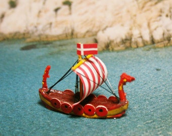 1:12 scale Viking ship -DOLLHOUSE MINIATURES  Artisan Handmade Miniature in 12th scale- CosediunaltroMondo Italy