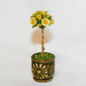 Dollhouse Potted yellow roses tree, green Plant 1:12 Scale Miniature Plant - Miniatures, garden - miniature CosediunaltroMondo -gift