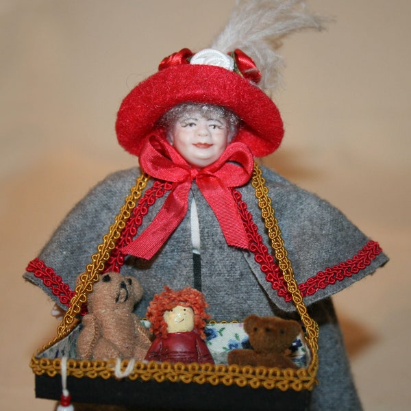 DOLLHOUSE MINIATURES " Pedlar doll " Artisan Handmade Miniature in 12th scale. From CosediunaltroMondo Italy
