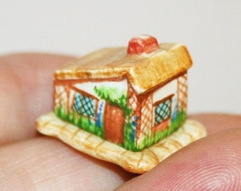 Ceramic Butter dish - Kitchen Dollhouse Miniatures - Artisan Handmade Miniature in 12th scale. From CosediunaltroMondo Italy