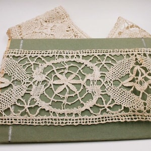 Dentelle aux fuseaux antique 6 mètres, Galeries Lafayette, pièce unique, dentelle de couleur beige écru, shabby chic, embellissement inutilisé / vintage