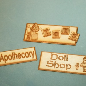 DOLLHOUSE MINIATURES &quot; Wood Shop signs &quot; Artisan Handmade Miniature in 12th scale - From CosediunaltroMondo Italy