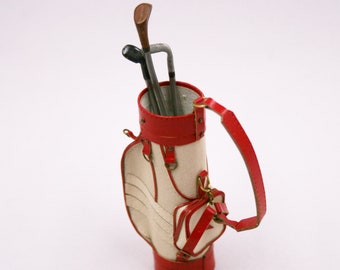 DOLLHOUSE MINIATURES " Golf bag " Artisan Handmade Miniature in 12th scale. From CosediunaltroMondo Italy