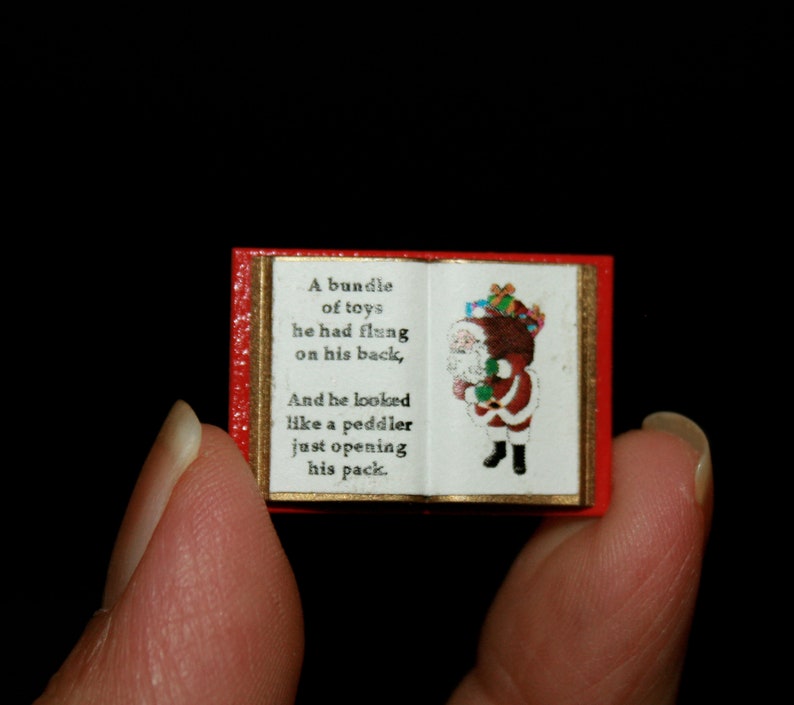 Libros abiertos de Navidad MINIATURAS DE CASAS DE MUÑECAS Miniatura artesanal hecha a mano en escala 12. Desde CosediunaltroMondo Italia imagen 5
