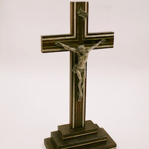 Wooden crucifix on pedestal - Vintage table cross -religious art objects - gift for her - christmas gift - made in italy-