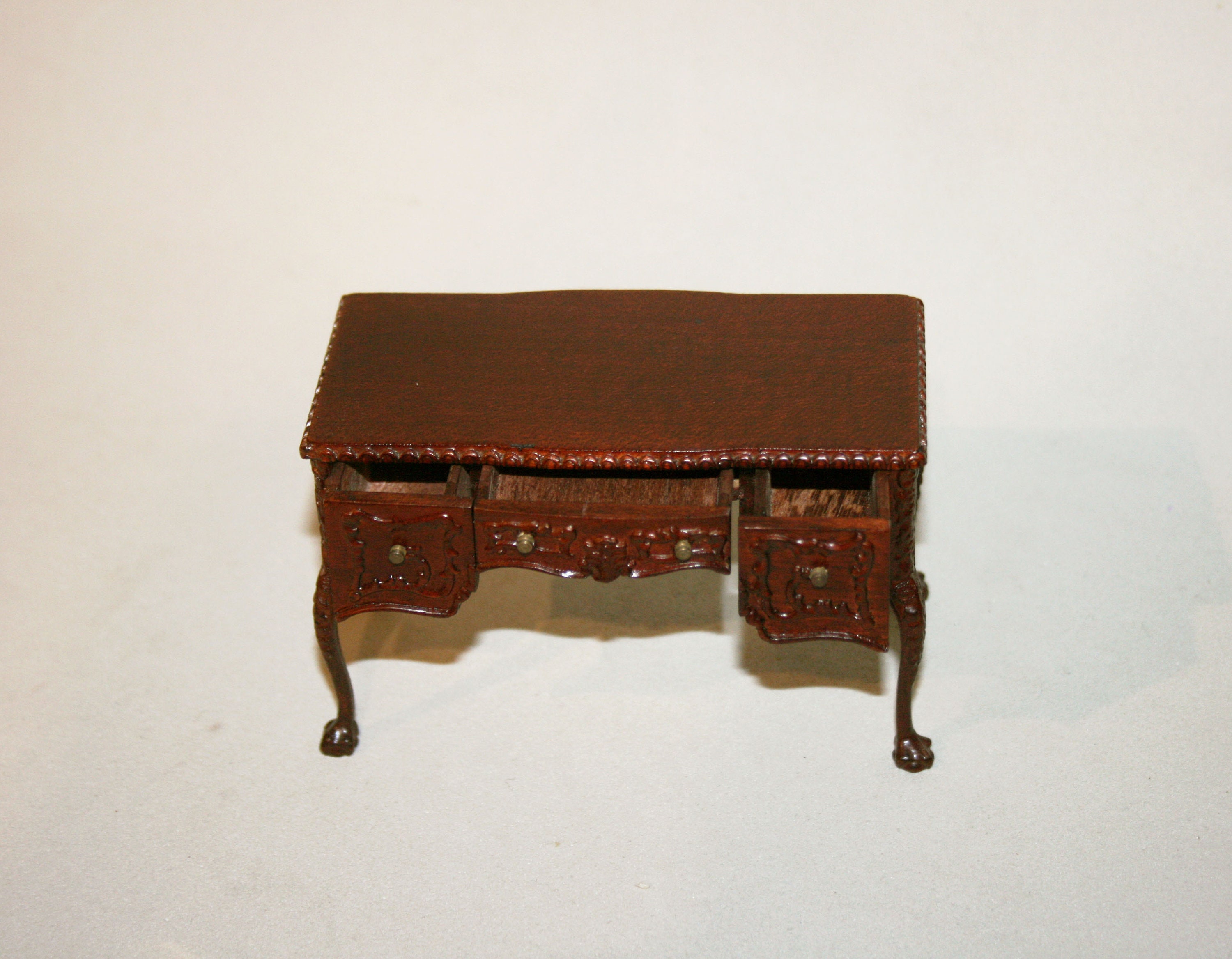 Scrivania/segretaria In Miniatura Mogano Aztec Per Casa Delle Bambole (scala 1:12) T3350