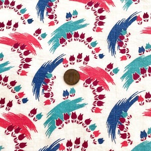 Novelty Vintage Feedsack Fabric Burgundy Tulips Paint Swipes Aqua Pink Blue 30s 40s Quilting Crafts