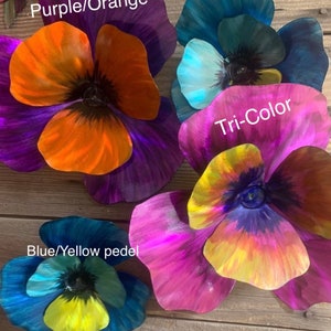 Metal Wall Art/Pansy Metal Yard Art/Flower Sculpture/Fence/Wall Hangable or Yard Stake/Lots of colors