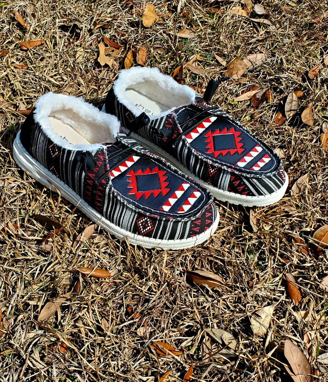 hey dudes for women red