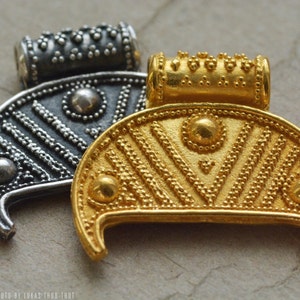 Small gilded viking time moon shape pendant