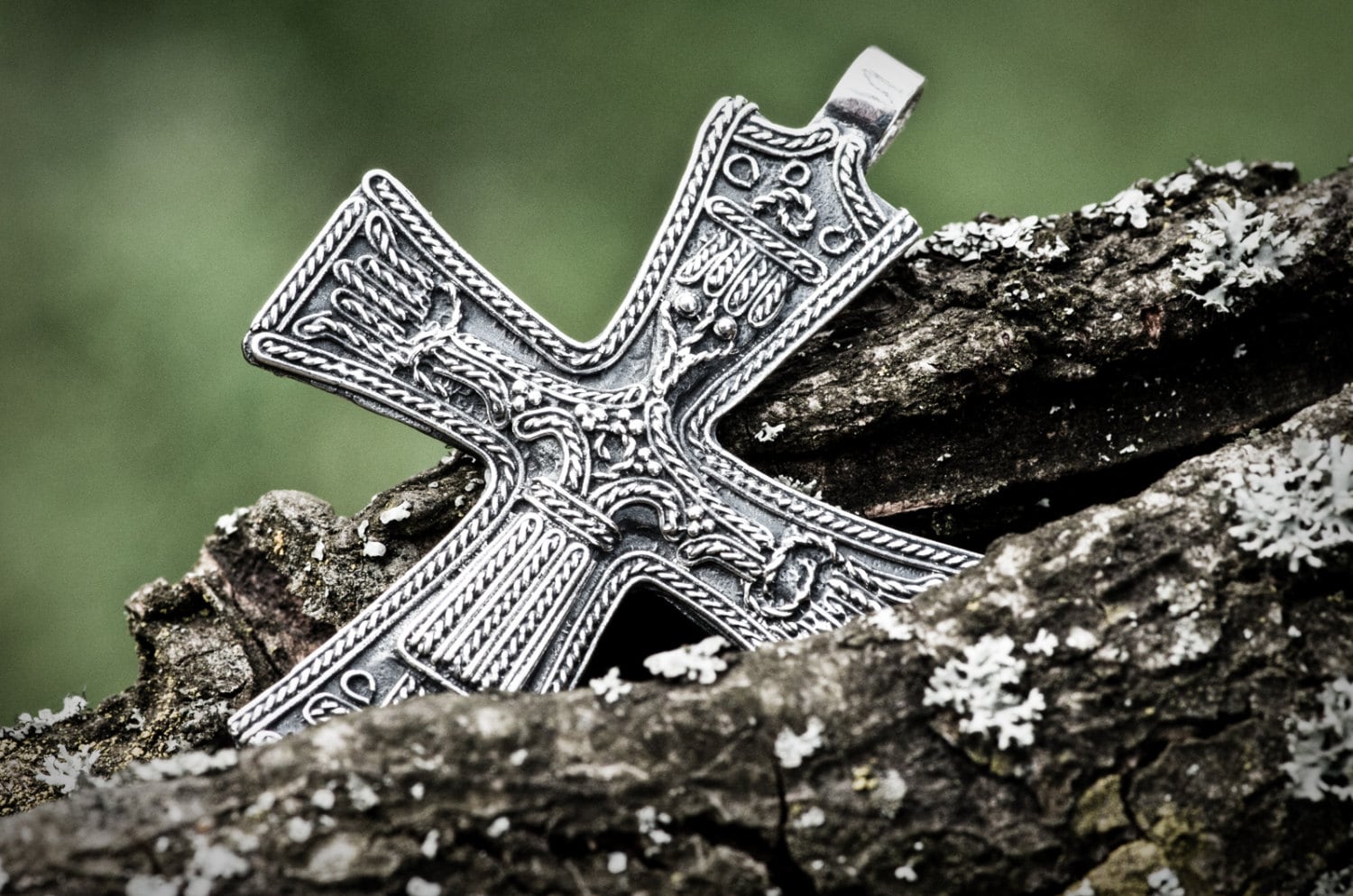 Small Heritage Celtic Irish Cross Necklace Stainless Steel Norse Viking  Knot Men – CALEFACTORES A LEÑA LEPEN – Calefactores a leña de alto  rendimiento – LEPEN Calefactores – Estufas – Parrillas a leña LEPEN