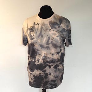 Tie dye t-shirt, T-shirt for man, hand dyed t-shirt