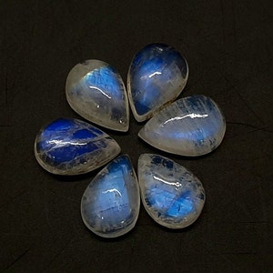 5pcs. Lot, Pietra di luna arcobaleno naturale, Pietra di luna di qualità AAA +, Cabochon lisci a forma di pera Pietre di luna, Pietra di nascita del mese di giugno, 10X7MM