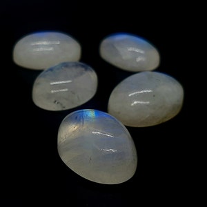 Pietra di luna arcobaleno naturale, pietra di luna di qualità AAA +, cabochon lisci di forma ovale pietre di luna, pietra di nascita del mese di giugno, 18X13MM, 1pc.