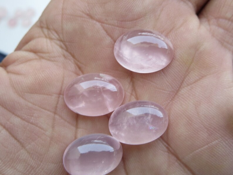 12.50 Cts Natural Rose Quarts Oval Cabochon 18x13 mm-1 Pcs