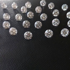 25 Pcs AAAAA 7.50mm Round Cubic Zirconia Loose Stone Cz Diamond Brilliant Cut-Diamond Clear