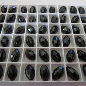 Swarovski Oval Bead Jet 10.5 x 7 mm Art 5200 (12 Perlen)