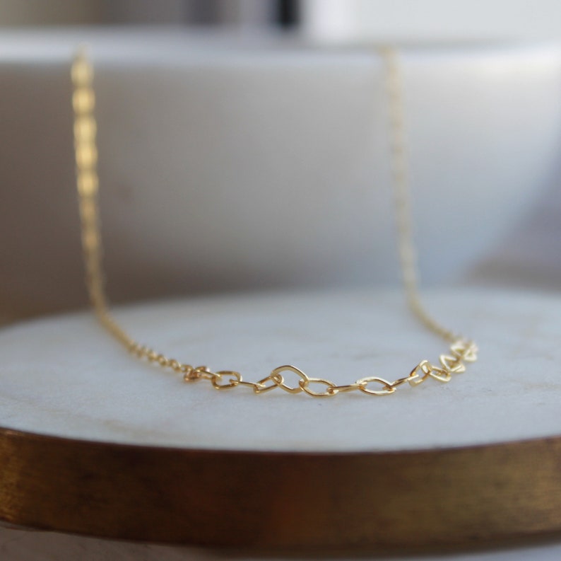 Gold Chain Necklace Dainty Gold Choker Simple Gold Necklace Delicate Jewelry Gold Filled Necklace Minimal necklace Minimalist jewelry Modern