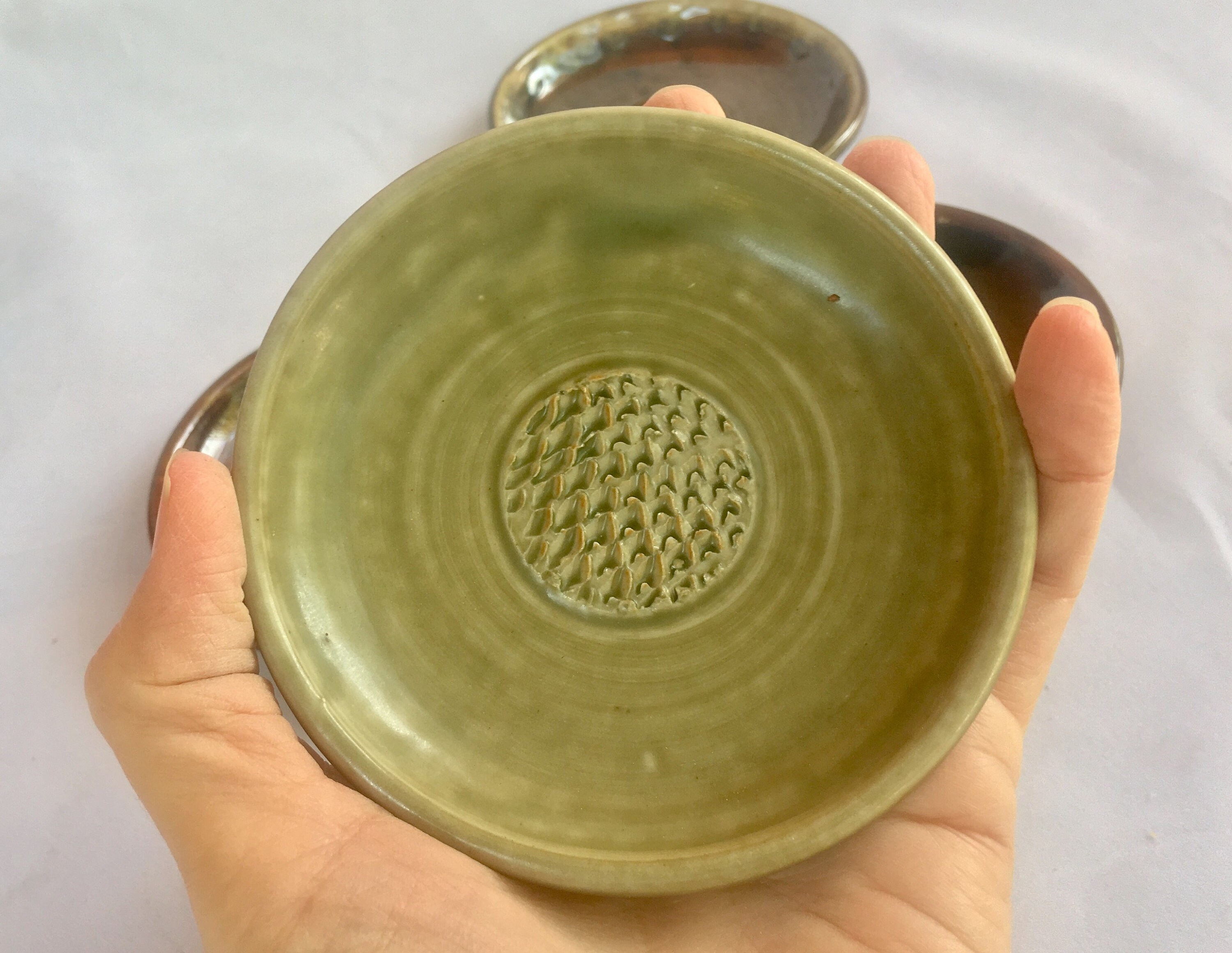 Garlic Grater,Ceramic Garlic Grater, Herb and Oil Dipping Plate, oil