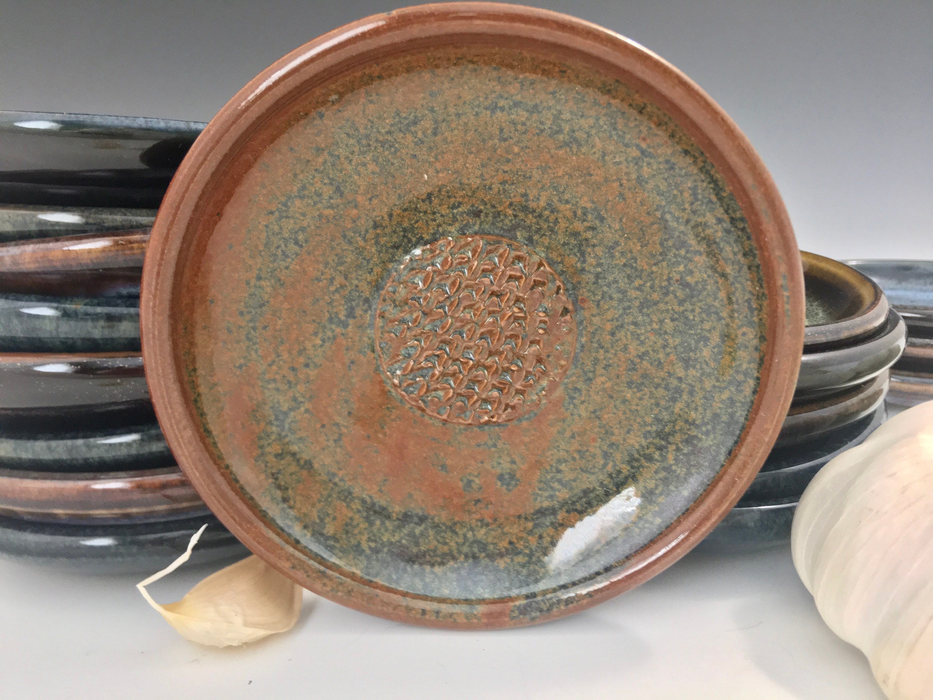 Garlic Grater Plate, Ceramic Garlic or Ginger Mincing Dish, oil and