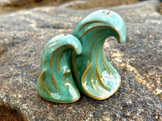 Salt and pepper shakers, Ocean Wave, Coastal table accessories, Beach theme tablewares, ceramic salt and pepper, handmade stoneware pottery