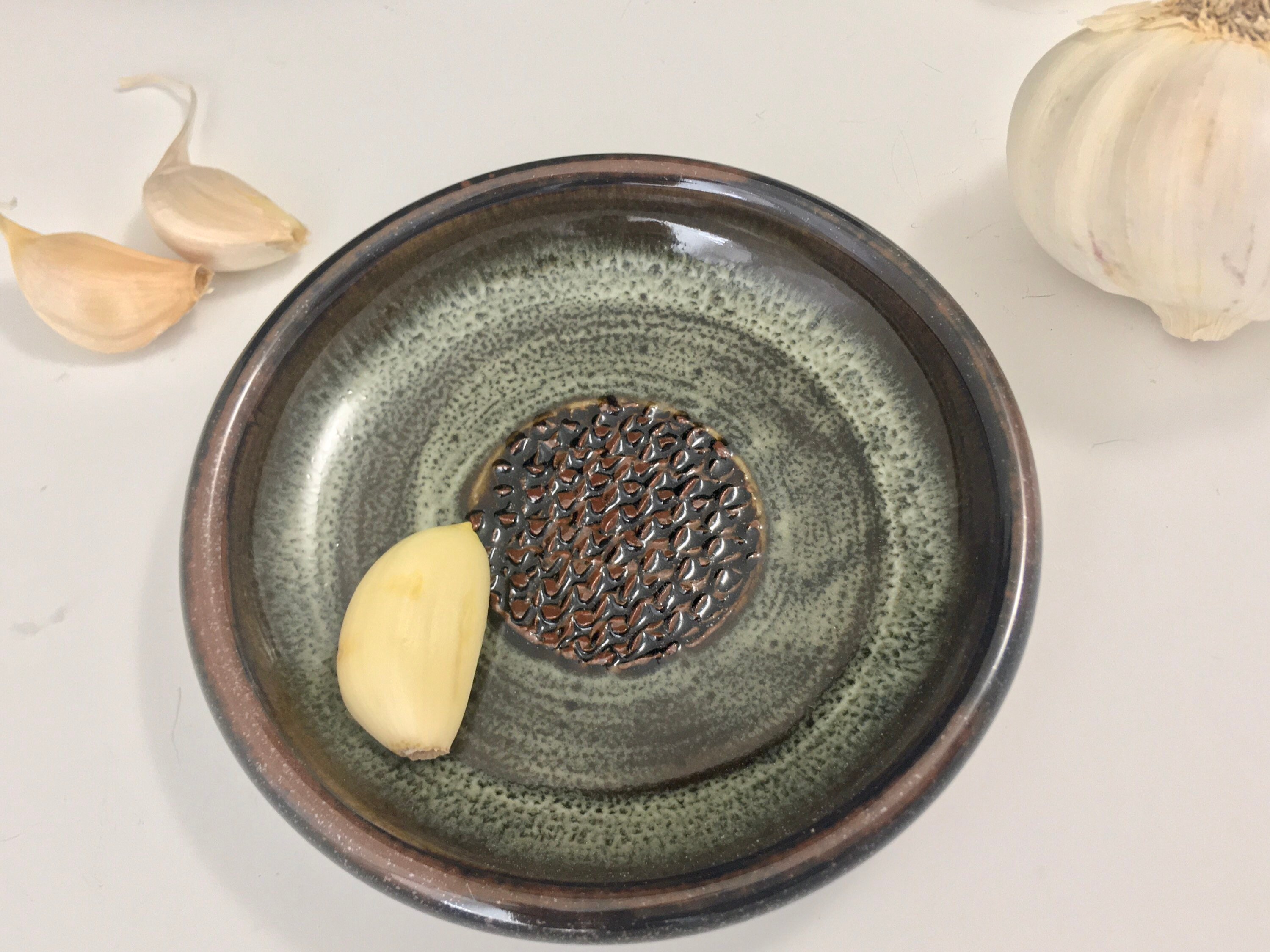 Garlic Grater Plate, Ceramic Garlic or Ginger Mincing Dish, oil and herb dipping, serving bowl