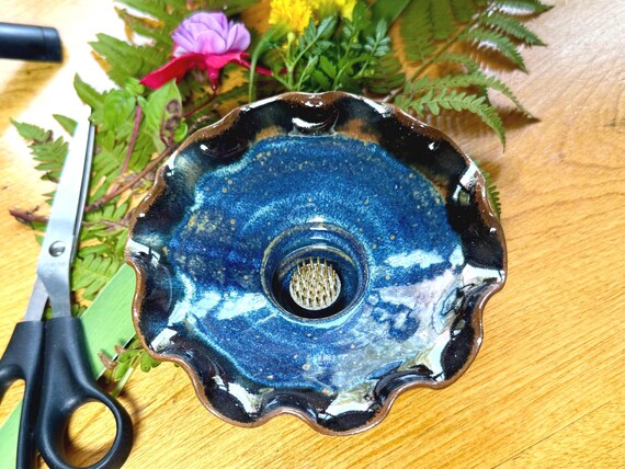 Ikebana Flower Bowl, Japanese Style Floral Arranging Vase, Ceramic Centerpiece, Pin Frog, Kenzan