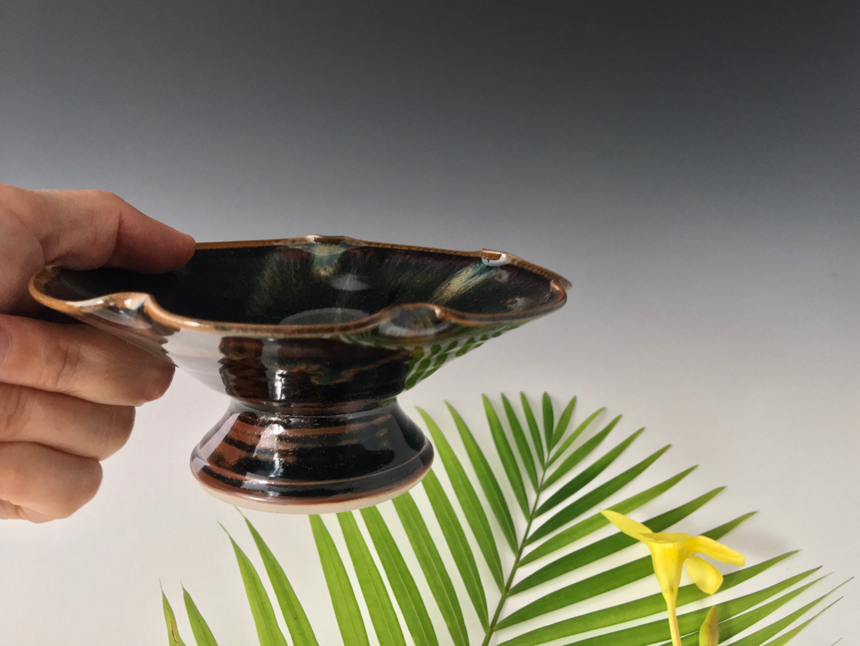 Ikebana with Pin Frog, Japanese Style Flower Arranging Vase