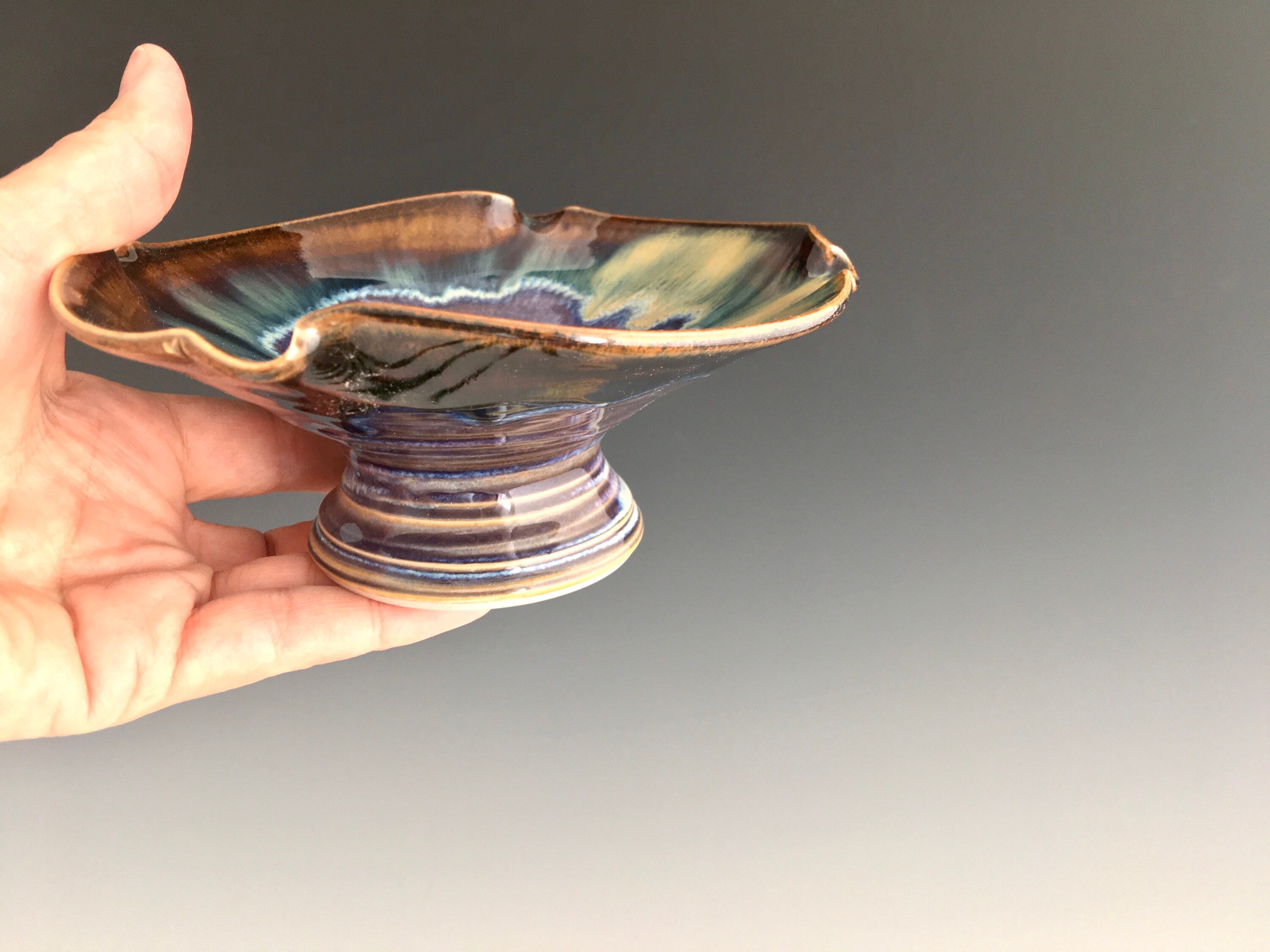 Ikebana vase with Pin Frog, Japanese Style Flower Arranging Vase