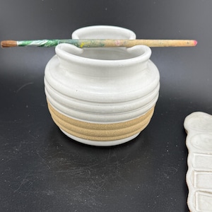 Ceramic Paintbrush Cup, Artist Brush Rinse water Jar, handmade Stoneware Pottery.