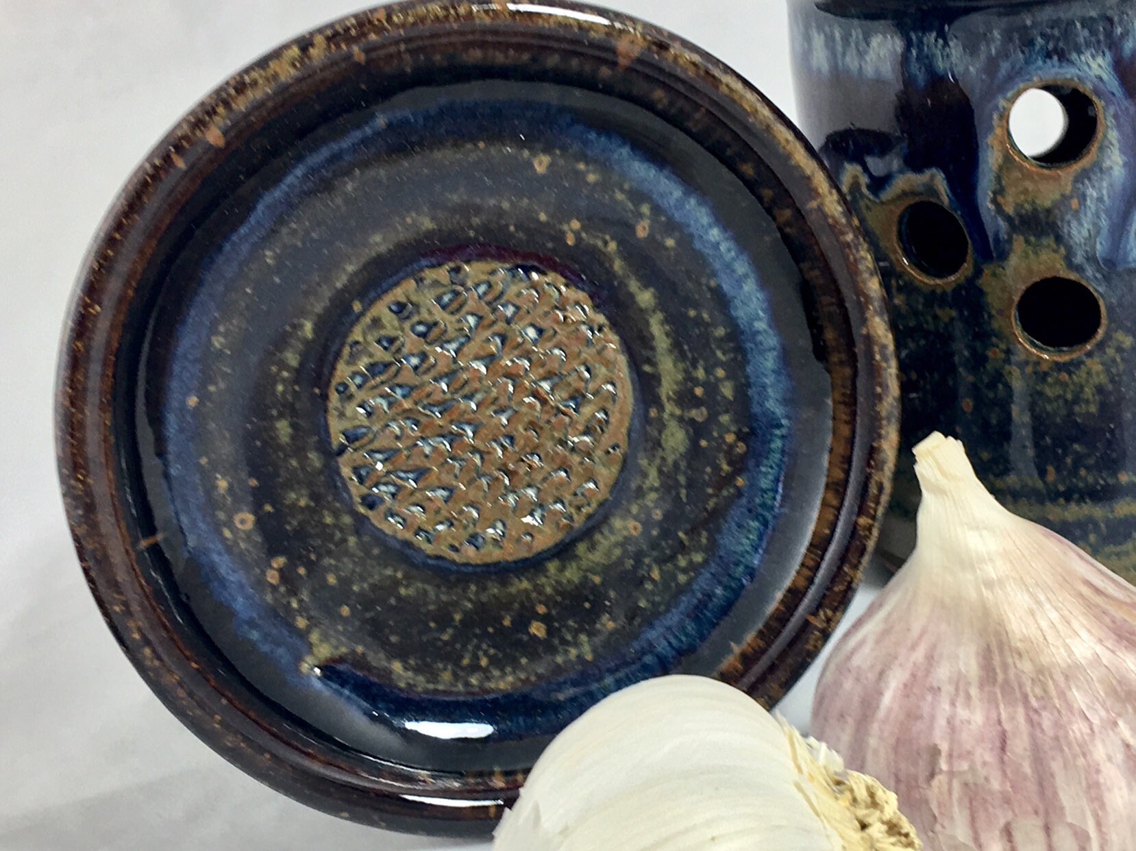 Garlic Grater Plate, Ceramic Garlic or Ginger Mincing Dish, oil and