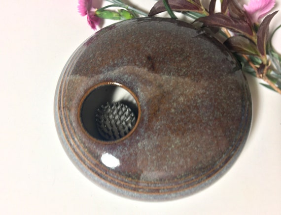 Ikebana Flower vase, porcelain pottery enclosed form with flower frog, permanently fixed pin frog, Kenzan vase, flower arranging bowl
