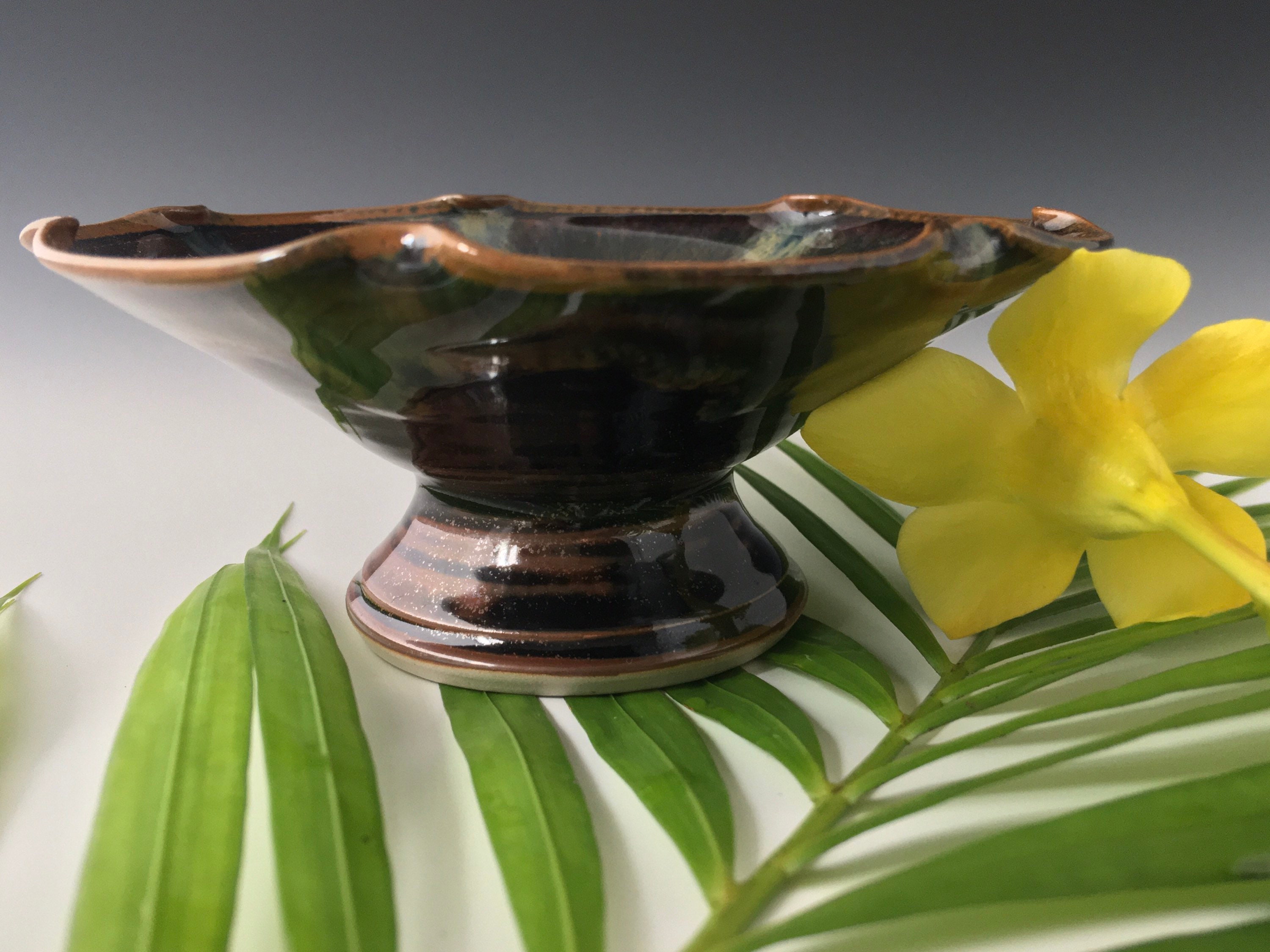 Ikebana with Pin Frog, Japanese Style Flower Arranging Vase